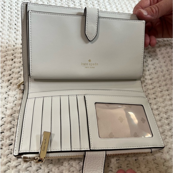 NWOT Kate Spade Rainbow Wristlet - Picture 2 of 4